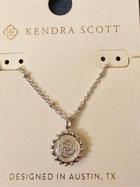 Kendra Scott Silver Rhodium Over Brass Shell Pendant Necklace